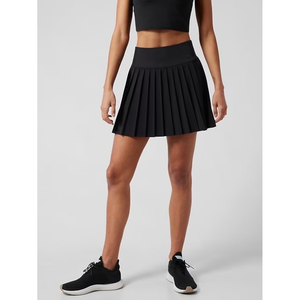 Athleta Levitate Skort Women Size M Black Excellent Pleated Athletic 534244-01